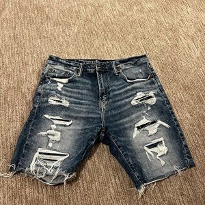 American Eagle Distressed Jean Shorts Size 32